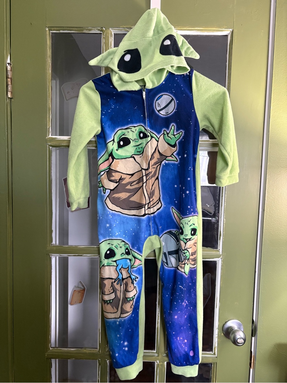 Baby Yoda hoodie footie pjs size 6
